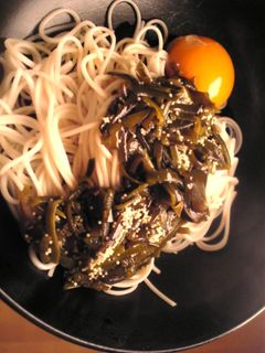 そうめんとめかぶと卵黄のめんつゆ和え-レシピのメイン写真