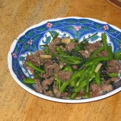 รูปของ 空芯菜の牛肉オイスター炒め