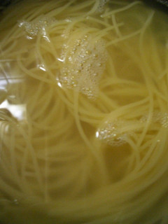 ふきこぼれしないパスタの茹で方-レシピのメイン写真