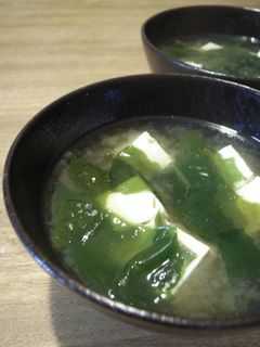 わかめだしのお味噌汁-レシピのメイン写真