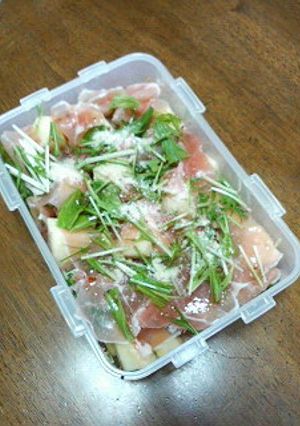 生ハムとりんごと水菜のサラダ-レシピのメイン写真