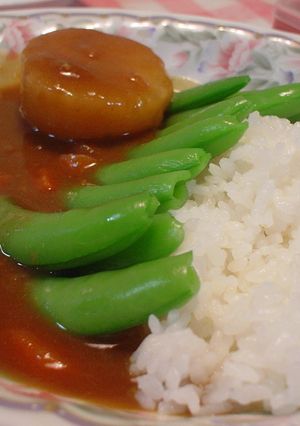 いつものカレーに、スナップえんどう♪-レシピのメイン写真