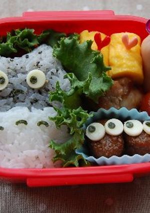 トトロと真っ黒くろすけ弁当（キャラ弁）-レシピのメイン写真