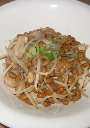 超簡単！スタミナ＋ヘルシーの鶏肉納豆炒め-レシピのメイン写真
