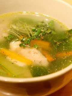 鶏とチンゲン菜のスープ-レシピのメイン写真