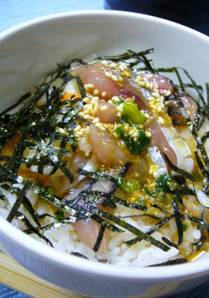風味絶品☆ごまだれで食べる海鮮丼-レシピのメイン写真