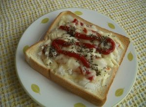 朝は簡単！チーズバーガー味トースト-レシピのメイン写真