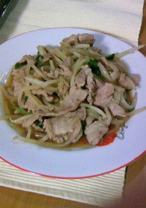 豚肉ともやしと大葉の炒め物-レシピのメイン写真