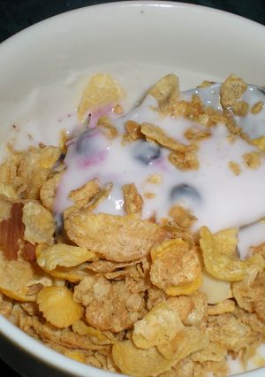 食欲ない朝に：ヨーグルト＋シリアル-レシピのメイン写真