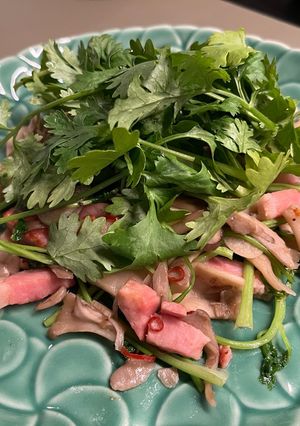 ベーコンときのこのパクチー炒め-レシピのメイン写真