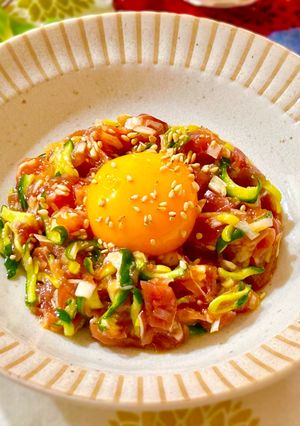 生ハムで簡単ユッケ風☆全卵使用-レシピのメイン写真