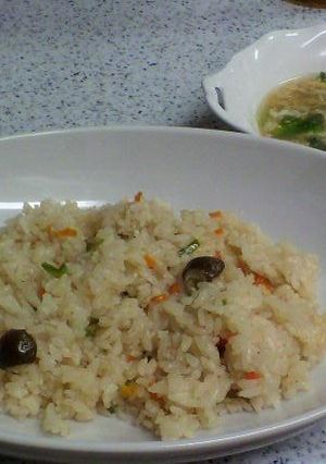 簡単！炊込ご飯のピラフ風＆レタスススープ-レシピのメイン写真