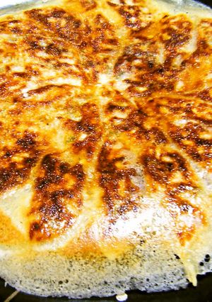 夫婦で作る！うまーい♪♪羽根つき餃子-レシピのメイン写真