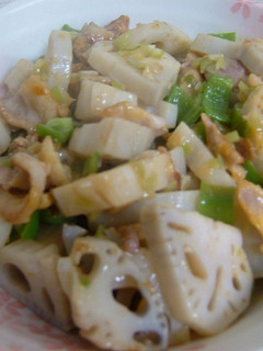 優しい味☆豚肉とれんこん炒め-レシピのメイン写真