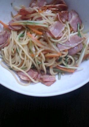 残ったサラダでパスタ-レシピのメイン写真