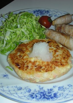 もちもちしゃけバーグ-レシピのメイン写真