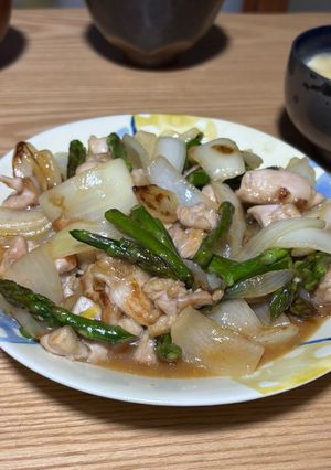鶏肉とアスパラと玉ねぎの黒酢炒め-レシピのメイン写真