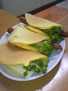 簡単朝ご飯☆ニンジンホットケーキサンド☆-レシピのメイン写真