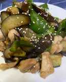 鶏肉の旨味ナス甘辛ピーマン炒め