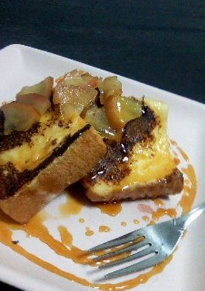 フレンチトースト・りんごのコンフィがけ-レシピのメイン写真