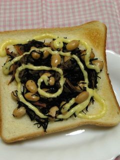 簡単!おいしい☆ひじきマヨトースト☆-レシピのメイン写真