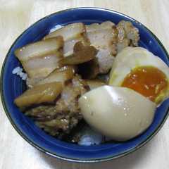 รูปของ 煮豚ドン！！