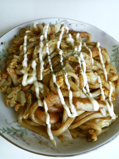 私のお昼ご飯!手抜き焼きうどん☆⌒v⌒-レシピのメイン写真