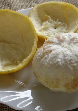 ぐるっと楽しい♪夏みかんの皮のむき方-レシピのメイン写真