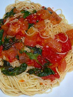 シンプル・簡単!トマトとバジルのパスタ-レシピのメイン写真