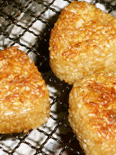 バーベキューde簡単焼きおにぎり♪-レシピのメイン写真