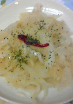 簡単♪たまねぎだけのぺペロンチーノ-レシピのメイン写真