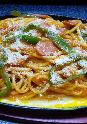 10分料理☆ステーキ皿でナポリタン-レシピのメイン写真
