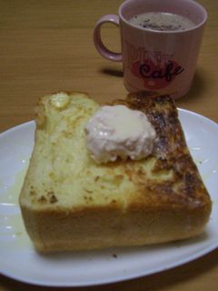 いちごみるくトースト-レシピのメイン写真