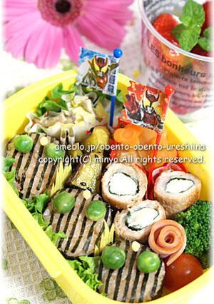 仮面ライダーディケイド握り弁当：キャラ弁-レシピのメイン写真