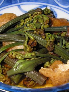 春の味覚!わらびの煮物-レシピのメイン写真