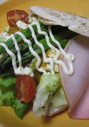 お野菜たっぷりヘルシーピタサンド☆-レシピのメイン写真