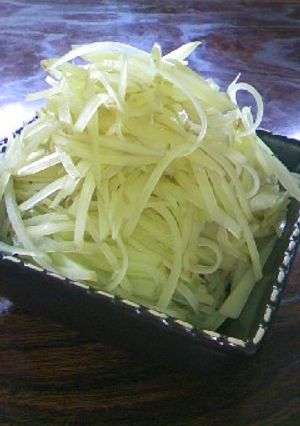 千切り新じゃがの昆布茶和え-レシピのメイン写真
