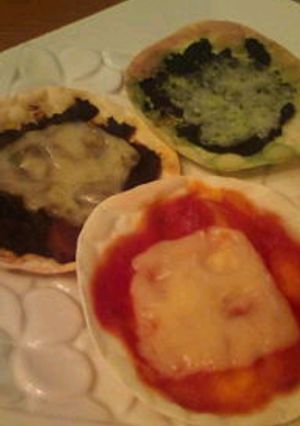 餃子の皮でクリスピーピザ-レシピのメイン写真