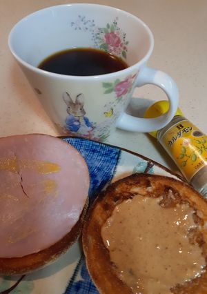 お目覚めカルダモンコーヒー☕と朝パン🌞🍞-レシピのメイン写真