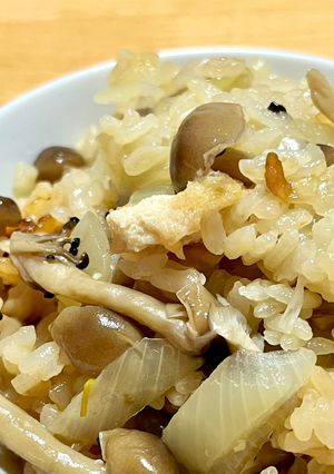きのこと油揚げの炊き込みご飯-レシピのメイン写真