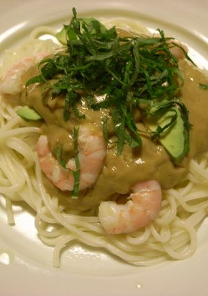 海老とアボガドのタイ風カレーうどん-レシピのメイン写真
