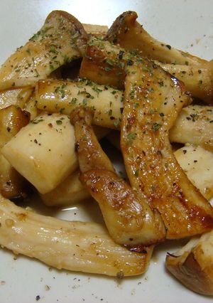 エリンギたっぷり、焼いただけ。-レシピのメイン写真