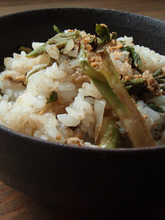 我が家の大好物!《山ウドの混ぜご飯》-レシピのメイン写真