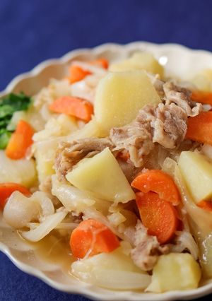 松屋牛めしレトルト!猛ダッシュ肉じゃが-レシピのメイン写真