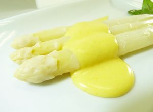 アスパラと相性抜群！オランデーズソース-レシピのメイン写真
