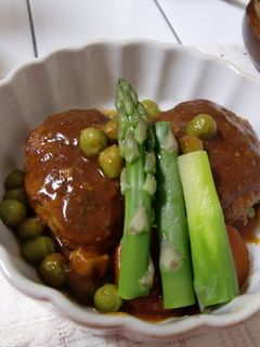 簡単煮込みハンバーグぅ♪-レシピのメイン写真