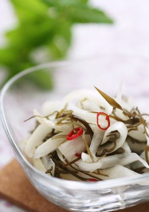 玉ねぎと刻み昆布のサワー漬け-レシピのメイン写真
