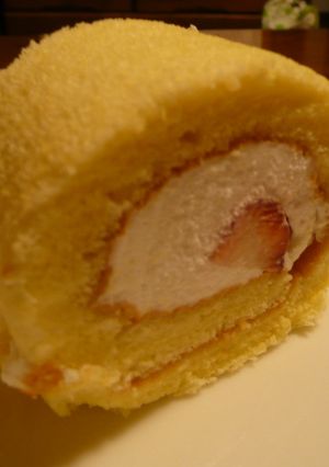 ふわふわ☆ＴＨＥ　・　ロールケーキ-レシピのメイン写真