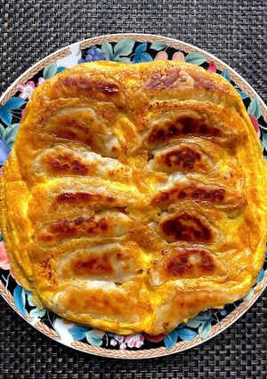 たっぷり白菜のウコン卵の羽根付き餃子-レシピのメイン写真