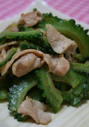 酒の肴に♪ゴーヤと豚バラ肉の梅醤油炒め-レシピのメイン写真
